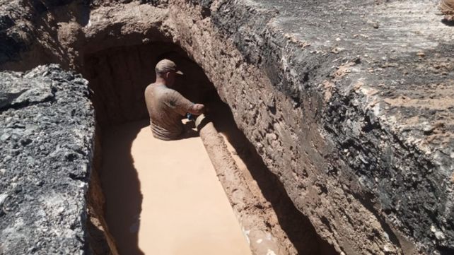 Esta vez se repara un caño en avenida Almafuerte
