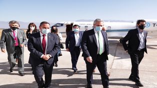 Fernández volvió a Capital tras el contagio de Insaurralde