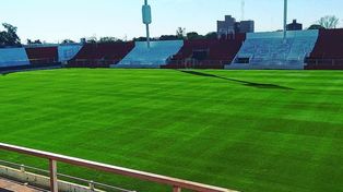 Unión avanza en sus obras y mejora el campo del 15 de Abril