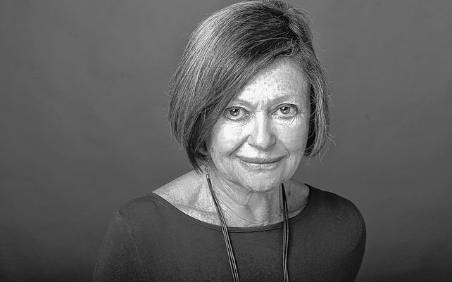 A las mujeres nadie nos tiene que dar permiso para hacer literatura