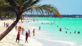 Venta de vuelos directos entre Rosario y el Caribe: ¿cuánto cuesta ir a Punta Cana?