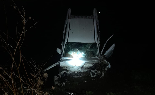 Siniestro fatal en la autopista a Buenos Aires. La camioneta que terminó desbarrancándose a la altura del arroyo Frías