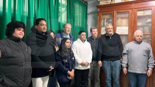 Organizaciones gremiales y sociales de Paraná convocan a una movilización en rechazo a las políticas de los gobiernos nacional y provincial.