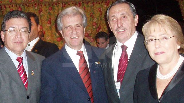 En Paraguay con mandatarios sudamericanos. Tabaré Vázquez