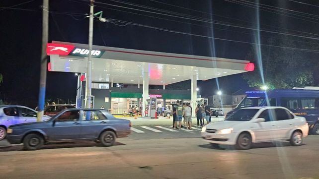 Uno de los crímenes fue el del playero Bruno Bussanich en una estación de servicio.