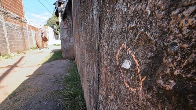 Triple crimen: pistoleros en moto asesinaron a balazos a tres hombres