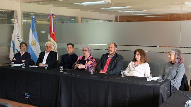 La relación con el sector productivo y la difusión de proyectos y desarrollos son&nbsp; parte del trabajo que directores e investigadores iniciaron en Santa Fe y continuarán en Rosario.&nbsp;