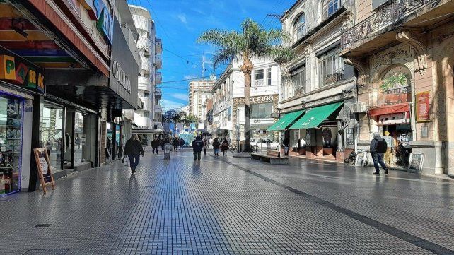 Comerciantes locales confían tener un buen julio por el receso invernal y por el aguinaldo en mano