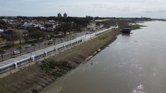 Repararán la protección flexible de la defensa de la Costanera oeste santafesina