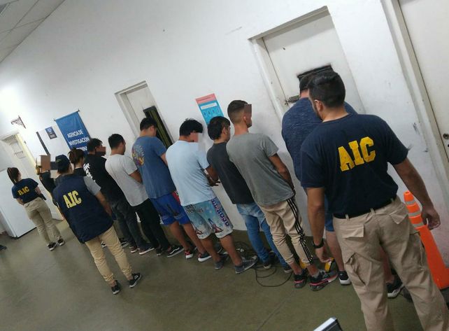 &nbsp;Detenidos durante los allnamientos