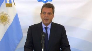 En Estados Unidos, Massa adelantó medidas basadas en ayuda financiera para los comercios afectados por los saqueos.