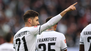 Lucas Alario, sin protagonismo en Eintratch Frankfurt, está en los planes del Inter de Brasil.