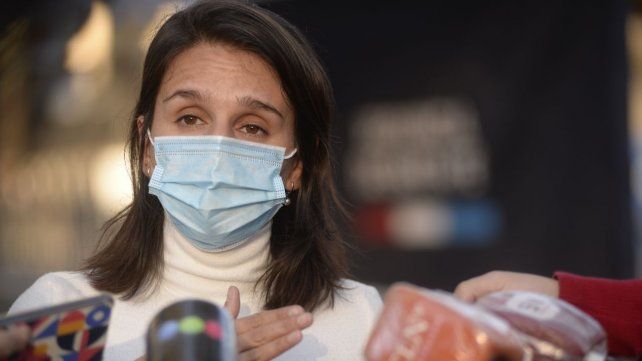 La directora de Territorios Saludables de la provincia, Ana Paula Milo, se refirió a la ampliación del vacunatorio del predio de la ex Rural de Rosario. 