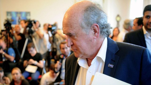 El senador Parrilli arremetió contra Rosatti y Lorenzetti.