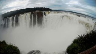 Reabrieron la pasarela de las Cataratas tras una bajante del río Iguazú