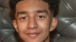 Sewell Setzer, el chico de 14 años que se disparó con la pistola del padre. Lo había anticipado en un chat con la IA.