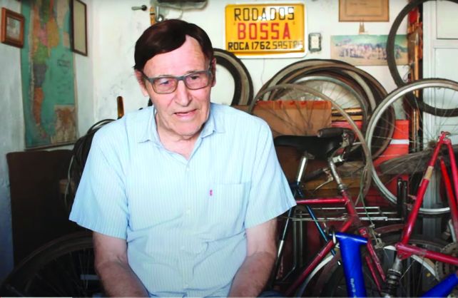 Héctor Flaco Bossa proveyó y restauró las bicicletas de la ciudad y la región durante varias décadas.