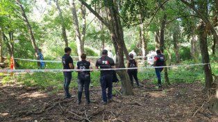 El lugar en la localidad de Progreso, que fue señalado por uno de los detenidos, donde hallaron el cuerpo del policía que estaba desaparecido, Cristian Abrigo