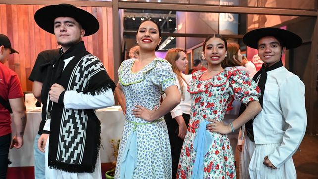 Ante un auditorio colmado con más de 1.200 asistentes se realizó el acto inaugural de la Feria Internacional de Turismo de América Latina (FIT)