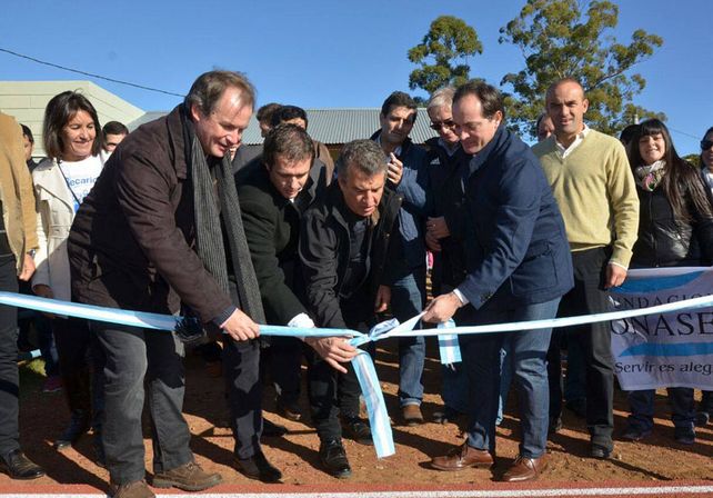 El Intendente participa en Concordia de la entrega de aportes