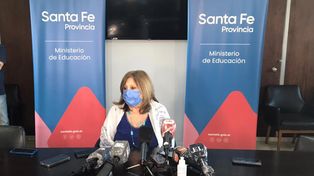 Esta semana se termina de vacunar a docentes y los cierres de escuelas serán focalizados