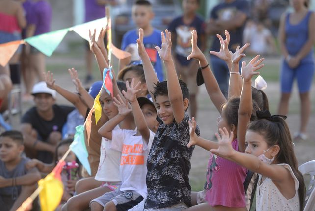 Niños en la colonia de vacaciones villa Moreno
