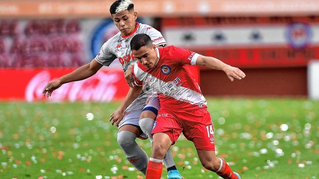 El minuto a minuto del duelo entre Argentinos y Unión