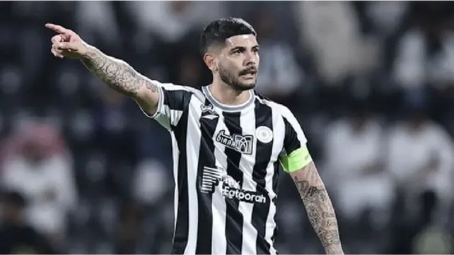 Ever Banega, mientras tanto, pasa sus días de vacaciones en Punta del Este.