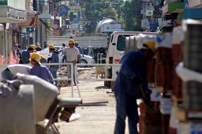 Comenzó la colocación del pavimento articulado en San Martín Norte