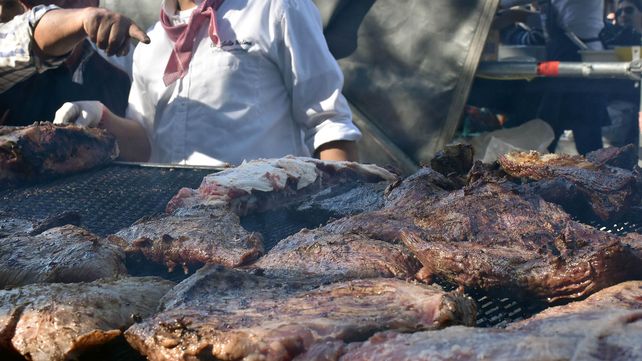 Los secretos de un buen asado, revelados por uno los elegidos como mejores asadores del país