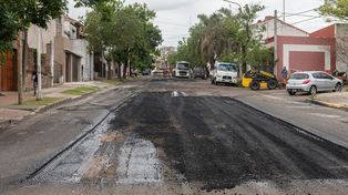 El plan de bacheo prosigue en el centro de Paraná