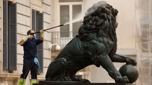 Madrid apareció cubierta por una nube de polvo de arena proveniente del Sahara