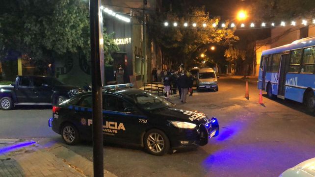 Balearon el frente de un bar de Pichincha