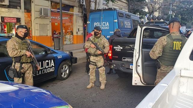 Un amplio operativo de seguridad se desplegó en Buenos Aires por el traslado de los presos de alto perfil desde la cárcel de Piñero.