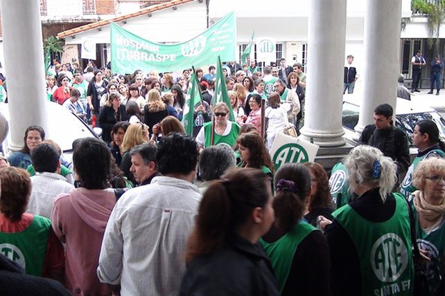 Masivo acatamiento al paro resuelto en los Centros de Salud