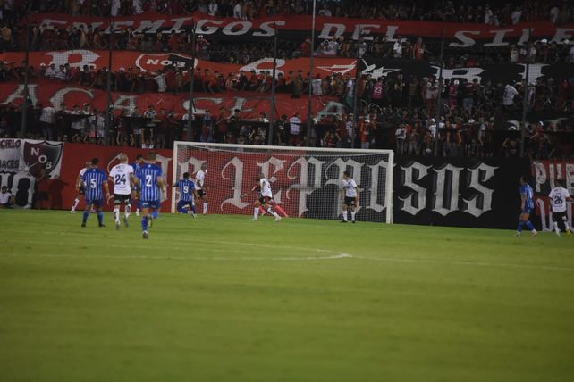 Newells: una derrota para seguir aprendiendo