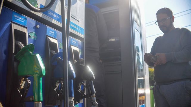 YPF subió los precios de los combustibles este sábado