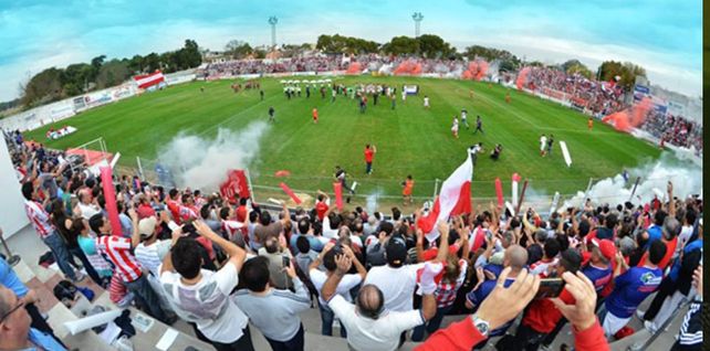 El corazón del fútbol late en los estadios de Entre Ríos