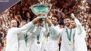Italia venció a España y obtuvo la Copa Davis por tercer año consecutivo.