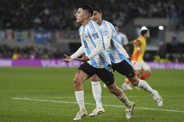 Thiago Almada hizo el gol del empate de Argentina ante Colombia.