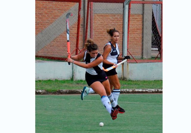 El torneo. El certamen que tuvo como principal protagonista a Estudiantes fue organizado por la Confederación Argentina y tuvo como epicentro a Chaco. Además del Albinegro jugaron Capibá de Paraná (se mantuvo) y Caballu de La Paz (bajó).    Foto Facebook: Silvina Dorbessan