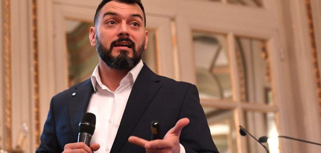 En medio de la delicada situación económica, Alvaréz Agis llega a Rosario para analizar la crisis cambiaria y salidas posibles