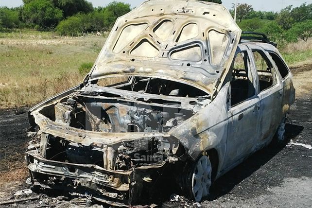 Se incendió un auto en la ruta 168 pero su conductor resultó ileso