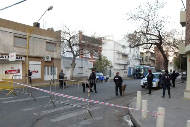 La Policía desalojó por la fuerza las sedes de Uocra Santa Fe