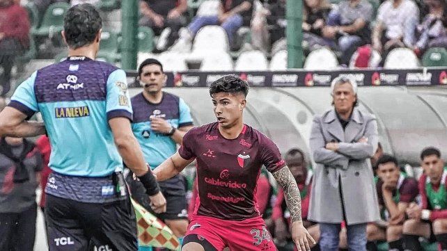 Stefano Moreyra fue uno de los jugadores de Colón que rindió bien frente a Lanús en Junín.