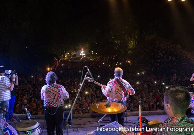 Los Palmeras estuvieron en la primer noche de apertura de la Fiesta.