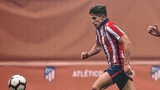 El delantero Giuliano Simeone, hijo del Cholo, renovó su contrato con Atlético de Madrid hasta 2025.
