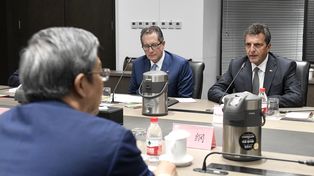 Pesce y Massa durante el viaje a China, junto a las autoridades del Banco Central del país asiático.