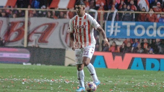 El representante de Diego Polenta se refirió a la deuda que Unión mantiene con el futbolista.