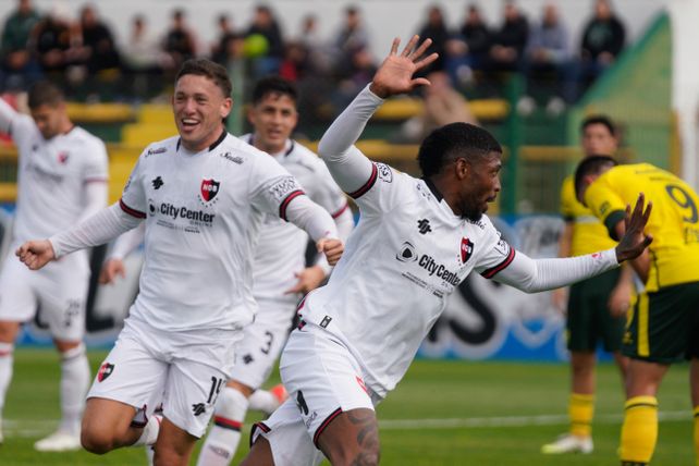 Newells no ganó y sólo marcó un gol a través de Jherson Mosquera